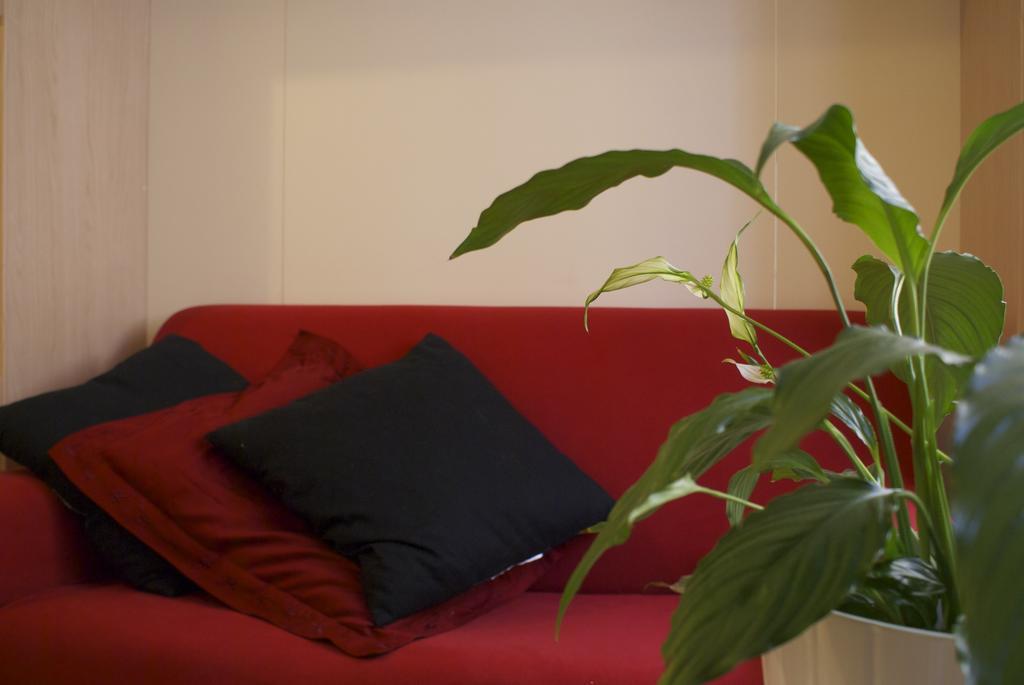 Olly Apartments Bologna Room photo